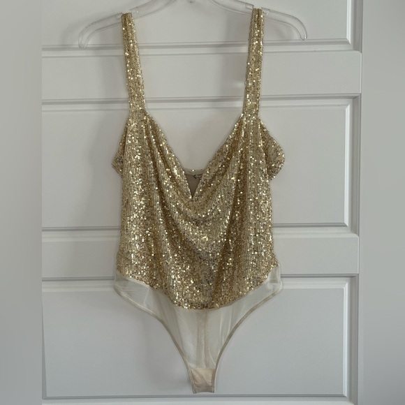 Intimately Free People Sparks Fly Bodysuit Gold Size Large Sequin Metallic NWT - Picture 4 of 12